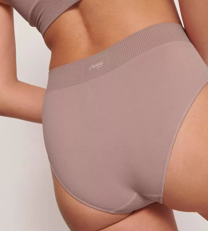 Sloggi Kelnaitės aukštintu juosmeniu su alavijo mikrokapsulėmis EVER INFUSED ALOE HIGH WAIST FOGGY MAUVE